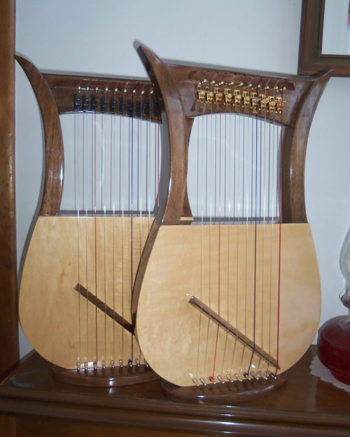 Marini Made Harps - Davidic Harp With Levers